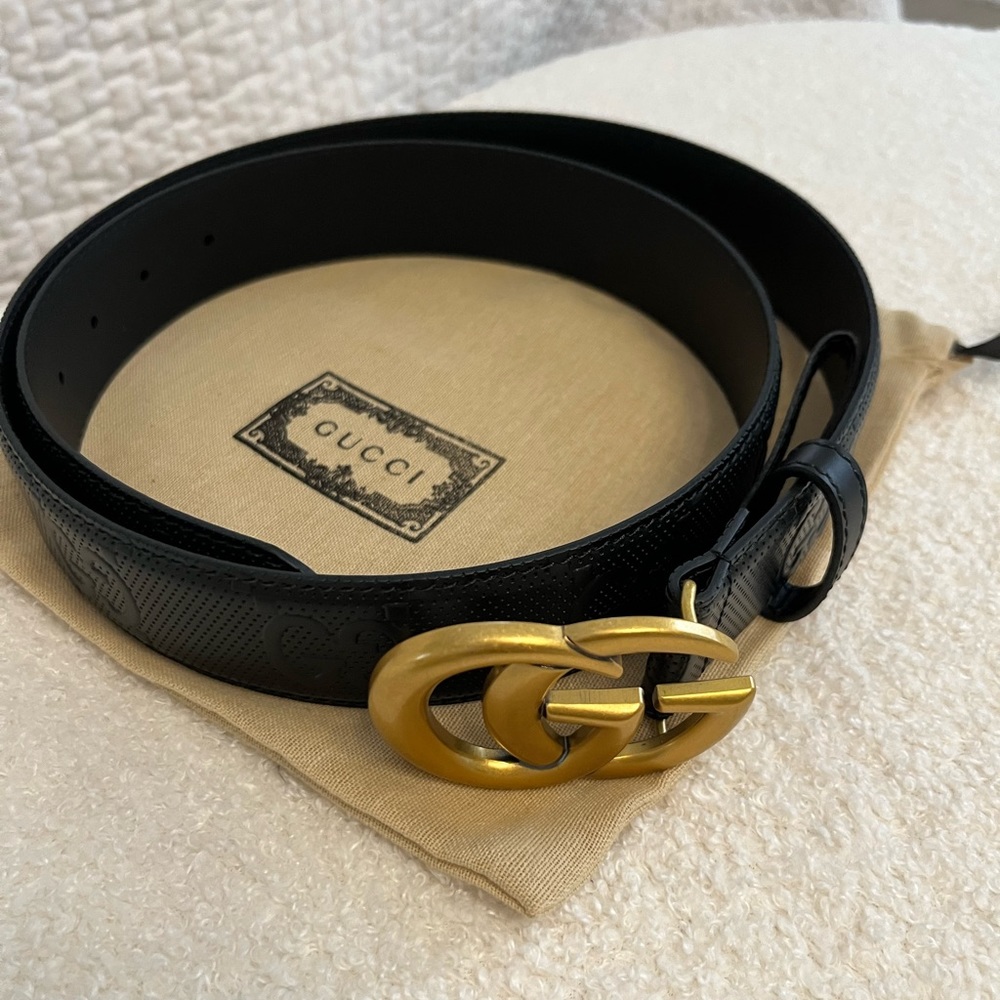 Like Gucci belt